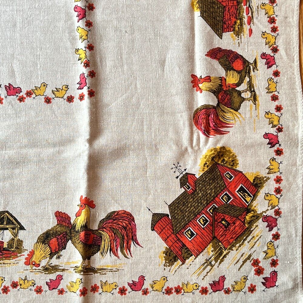 Vintage Farm House Rooster Hens Chickens Tablecloth Rectangular 63"X48" Linen